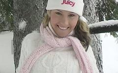 Luisa Demarcoy is a snow teen join background