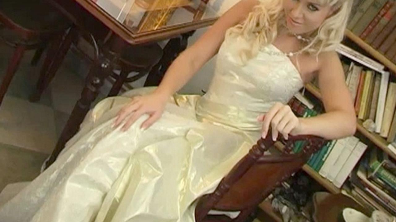 Cindy Feels Like a Princess and Makes Herself Climax While Dressed Up