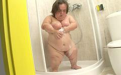 Gidget The Monster Midget Takes a Shower - movie 2 - 4