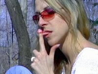 Outdoor Bubble Gum Fetish Star Marie Madison Gets Bubble Yummy For You - movie 4 - 2