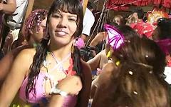 Conseula is a Latina Girl Who Has Fun in the Foam - movie 1 - 5