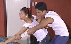 Ver ahora - Manilla couple fucks on cam