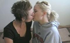 Catarina Johnsson and Taz Nevada are home made girlfriends join background