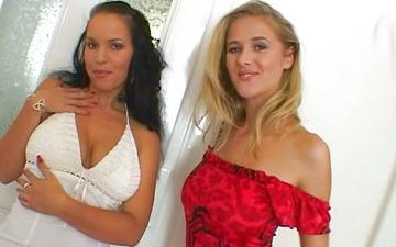 Télécharger Jane darling and laura lions are anal pov buddies