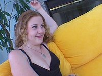 Jetzt beobachten - Cherry poppens lets her stud cum on her strawberry blonde pubic hair