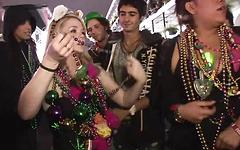 Maria Came to New Orleans for Mardi Gras - movie 2 - 4