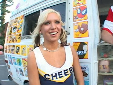 Kacey Jordan Bangs Her Mouth With Ice Cream Before Sex