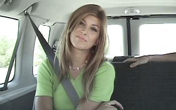 Descargar Kelly shows off her big tits while getting a ride and then she is fucked