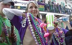 Nichole flashes her tits during Mardi Gras festivities - movie 2 - 3