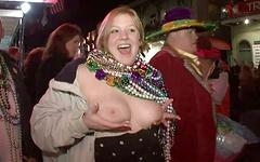 Mariah flashes her tits during Mardi Gras festivities - movie 4 - 4
