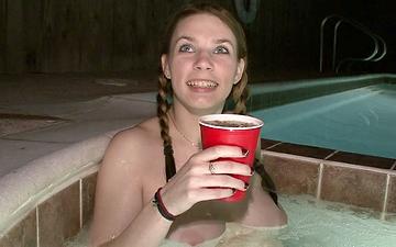 Download Eden gets sexual in the hot tub