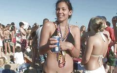 Wendy is having a fun time on South Padre Island - movie 5 - 2