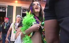 Cathryn never has a lame Mardi Gras - movie 5 - 4