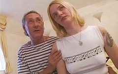 Penelope is a horny housewife from Britain - movie 2 - 2