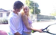 Kijk nu - After a tennis lesson vanessa michaels gets raunchy with the instructor