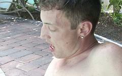 Jock cock sucker Evan Hart gives an outdoor blowjob in swimming pool
