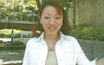 Herunterladen Reiko yamaguchi is a pretty little asian