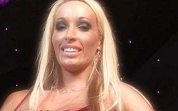 Descargar Carolyn reese and lichelle marie host a balls out dirty foursome 