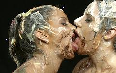 Valentina Cruz and Samantha Bentley lick whipped cream out of their asses - movie 4 - 7