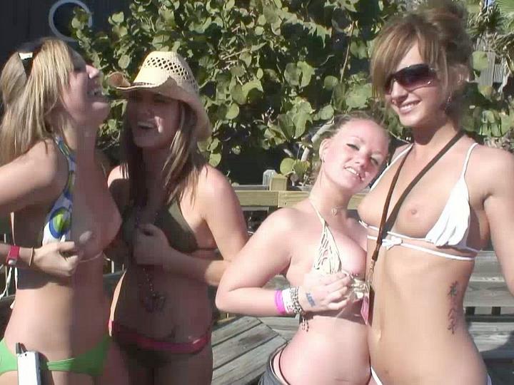 Amateur Chicks Compete In Wet Spring Break Contest Flashing Tits In Public