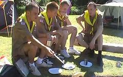 Ver ahora - Four cute and athletic twinks suck and fuck on a scouting camping trip