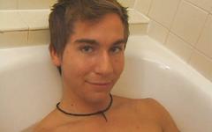 Cute athletic twink in bathtub solo masturbation scene - movie 1 - 3