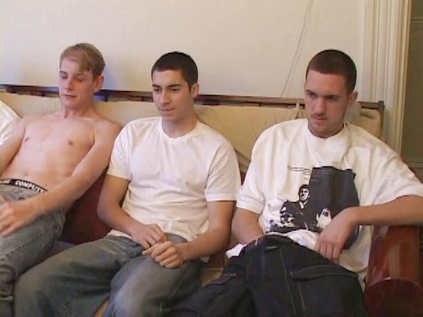 Amateurs Casper Cox, Gunner Raines, Levi Davis and Skyler in oral foursome