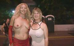 Jetzt beobachten - Party milfs with big boobs flash their tits in public