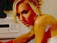 Kijk nu - Blonde taylor tilden gets fucked while wearing sexy stockings and lingerie