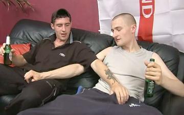 Scaricamento Handsome and athletic uk jocks drink, suck and fuck in chav sex threesome