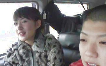 Herunterladen Horny shaved asian whore