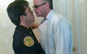 Download Athletic cop sucks and fucks a perp in jail cell