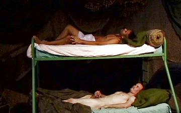 Herunterladen Tommy boy and vincent in latino on white bunkbed sex scene