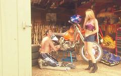 Dominica Leoni Gets Fucked in the Garage join background