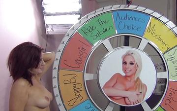 Scaricamento Jessica ryan fucks according to what the wheel of debauchery reveals
