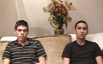 Downloaden Amateur straight latinos suck each other's cocks for cash