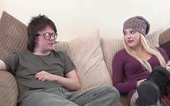 Charlyse Angel Sucks Off A Nerd join background