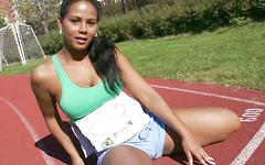 Ver ahora - College latina track star rubs her wet pussy