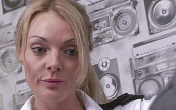 Downloaden Antonia deona is full of power and lust