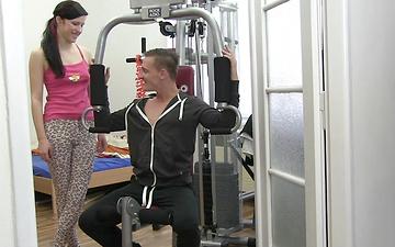 Download Skanky bitch catches dicks at the gym