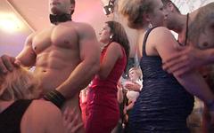 Horny MILFs Suck Strippers Together - movie 1 - 7