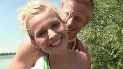 Kijk nu - Bella babie takes a load to the face