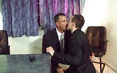 Ver ahora - Men in suits fucked by the boss - scene 5