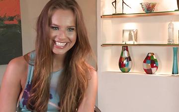 Télécharger Jillian janson gets a load in her mouth