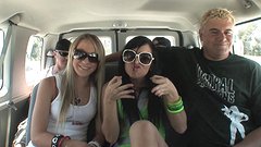 Ver ahora - Ashli orion and amy brooke give blowjobs in a minivan 