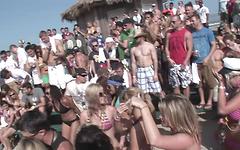 Rump shaker beach dance off - movie 6 - 4