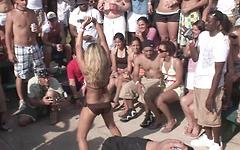 Rump shaker beach dance off - movie 6 - 6