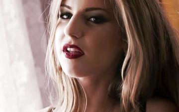 Télécharger Stella cox takes two thick dicks dp and a titty glazing of cum 
