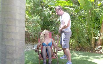 Downloaden Cherie deville kontje geneukt door vriendje thuis