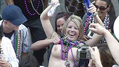 Watch Now - Charlotte tries out mardi gras